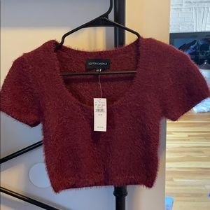 AE Burgundy fuzzy crop top NWT size XS